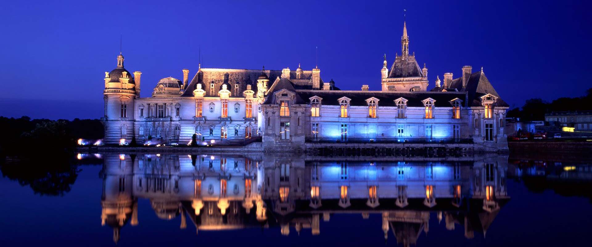 Château de Chantilly de nuit