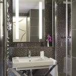 Salle de bain, chambre Standard Extension moderne